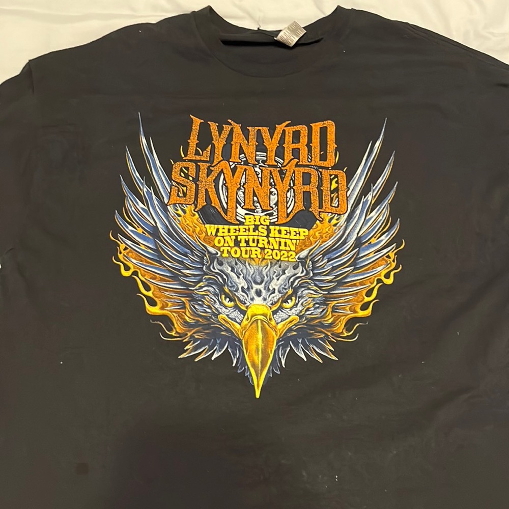 Lynyrd skynyrd concert t shirt